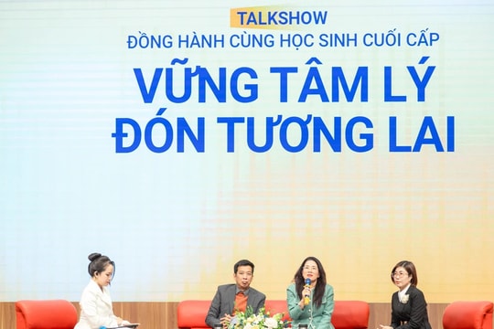 “Đồng hành cùng học sinh cuối cấp” - giải đáp mọi thắc mắc của học sinh 