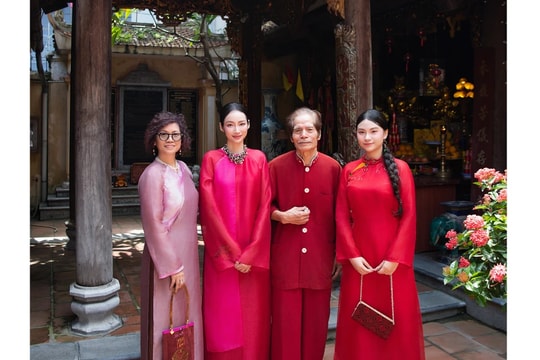 Nhà thiết kế Xuân Thu ra mắt bộ sưu tập “Đường thêu của mẹ”