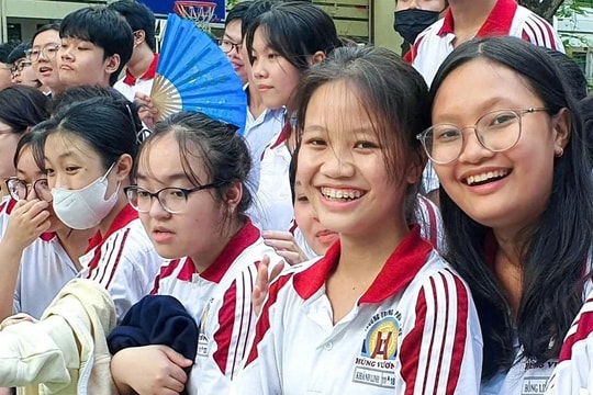 TP. Hồ Chí Minh đề xuất miễn học phí cho toàn bộ học sinh các cấp 