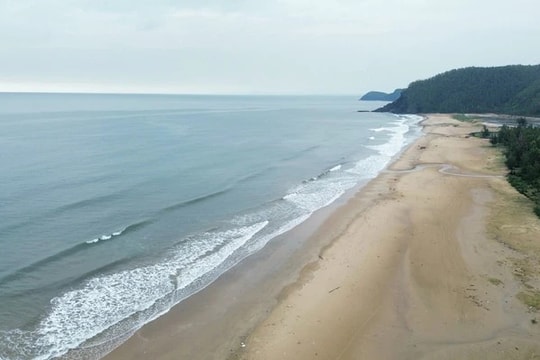 Quảng Bình: Đề xuất phương án sử dụng vật chất nạo vét xây dựng cảng