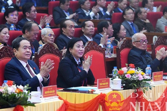 Chủ tịch Quốc hội Trần Thanh Mẫn dự Hội nghị công bố Nghị quyết về sắp xếp đơn vị hành chính cấp huyện, cấp xã tại Bắc Giang