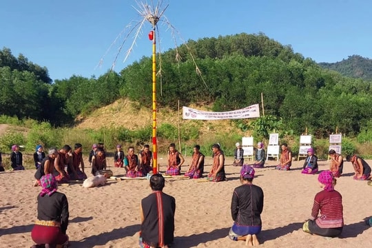 Tạo sức hút cho du lịch từ chiều sâu văn hóa truyền thống các dân tộc