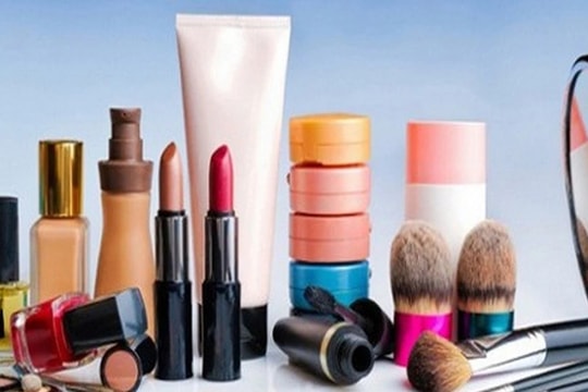 TP. Hà Nội: Xử phạt 2 đơn vị kinh doanh mỹ phẩm hơn 200 triệu đồng do vi phạm quy định chuyên ngành