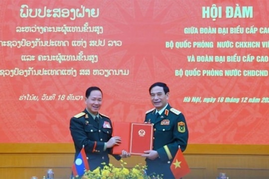 Đại tướng Phan Văn Giang đón và hội đàm với Bộ trưởng Quốc phòng Lào