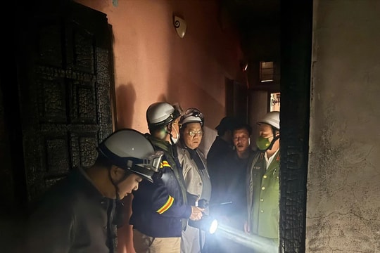 Mâu thuẫn với nhân viên, đổ xăng đốt quán cà phê làm 11 người chết ở Hà Nội