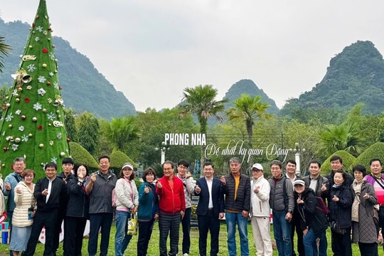 Các doanh nghiệp Hàn Quốc khảo sát du lịch Quảng Bình 