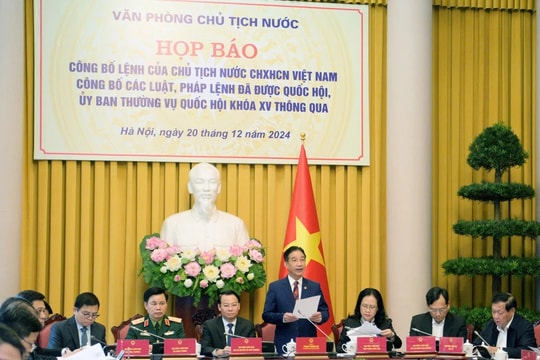  Công bố Lệnh của Chủ tịch nước về 9 luật và 1 Pháp lệnh 