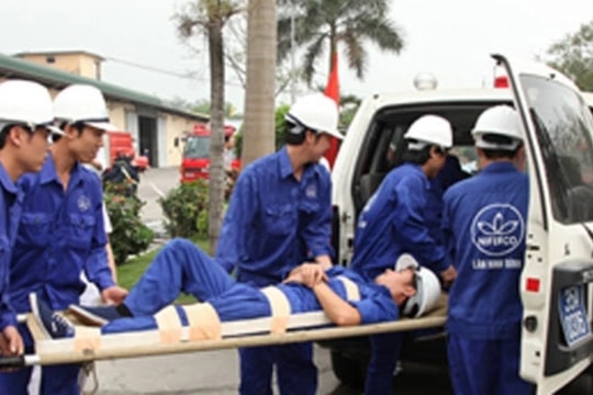 Thời gian điều trị tai nạn lao động có được hưởng lương không?