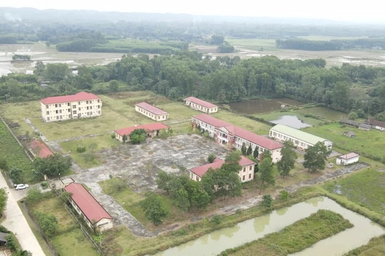 Ngôi trường hơn 39 tỷ đồng hoạt động được 9 năm thì bỏ hoang tại Hà Tĩnh