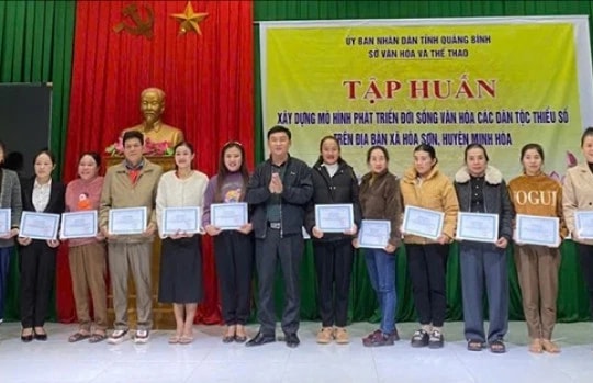 Xây dựng mô hình phát triển đời sống văn hóa các dân tộc thiểu số tại Quảng Bình 