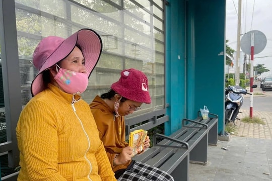 Năm 2024, thực hiện chính sách giảm và miễn vé cho hơn 200.000 lượt hành khách đi xe buýt