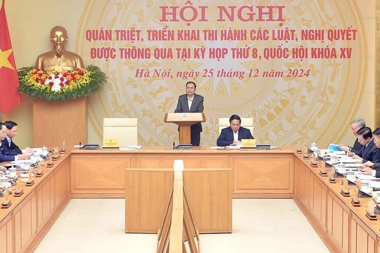 Thủ tướng Phạm Minh Chính và Chủ tịch Quốc hội Trần Thanh Mẫn đồng chủ trì Hội nghị triển khai các luật, nghị quyết của Quốc hội