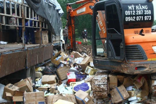 Quảng Bình tiêu hủy 17.000 sản phẩm nhập lậu, không rõ xuất xứ