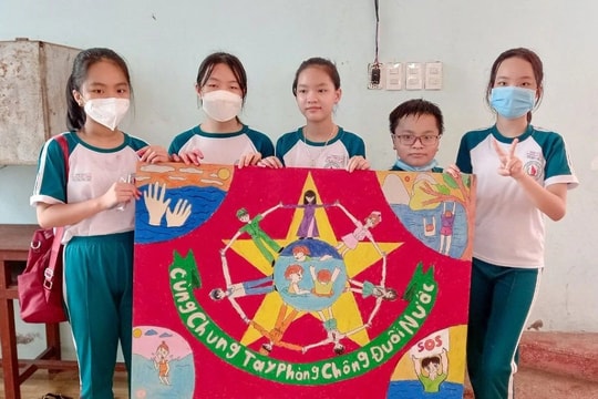 Cà Mau quan tâm trẻ em có hoàn cảnh đặc biệt