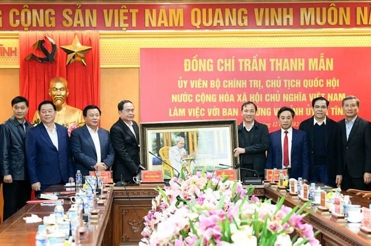 Chủ tịch Quốc hội Trần Thanh Mẫn: Việc sắp xếp phải đạt mục tiêu làm cho các đơn vị hành chính mạnh lên