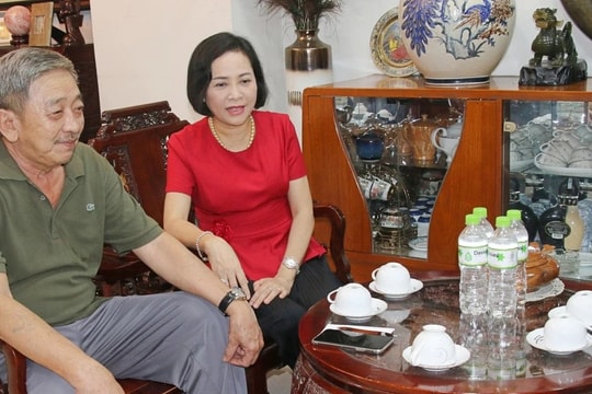 Phó Chủ tịch Quốc hội Nguyễn Thị Thanh tưởng nhớ, tri ân Phó Chủ tịch Ủy ban Thường vụ Quốc hội Khóa VI Phan Văn Đáng