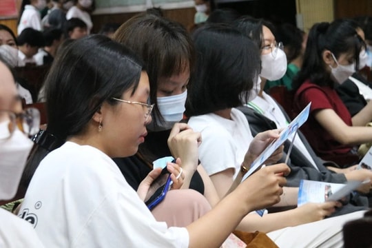 Lượng học sinh, sinh viên đi xe buýt đang tăng dần tại TP. Cần Thơ