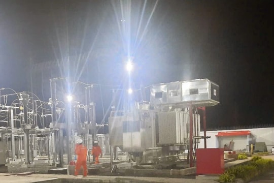 Bình Phước: Trạm biến áp 110kV Hoa Lư hoàn thành xuyên đêm, góp sức phát triển vùng biên giới