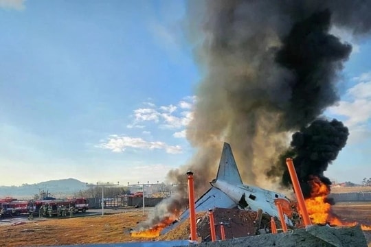 Lãnh đạo Việt Nam gửi điện thăm hỏi về vụ tai nạn máy bay tại Hàn Quốc