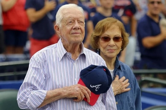 Cựu Tổng thống Mỹ Jimmy Carter qua đời ở tuổi 100 