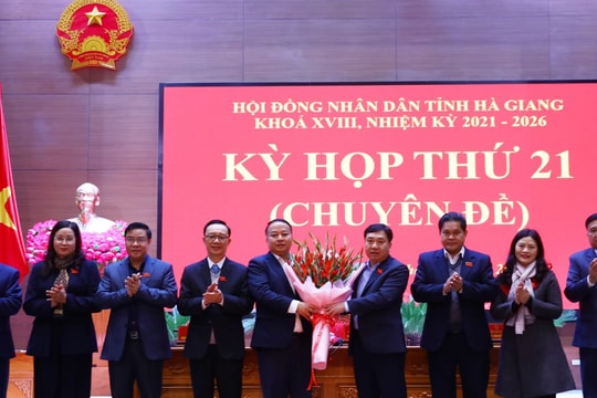 Ông Phan Huy Ngọc được bầu giữ chức Chủ tịch UBND tỉnh Hà Giang