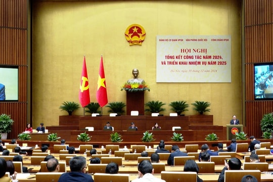 Đẩy mạnh ứng dụng công nghệ thông tin và chuyển đổi số trong hoạt động của Văn phòng Quốc hội