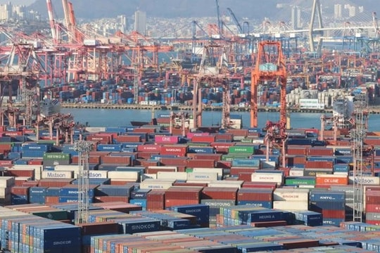 Hàn Quốc ưu tiên ‘ổn định’ trong bối cảnh tăng trưởng chậm lại