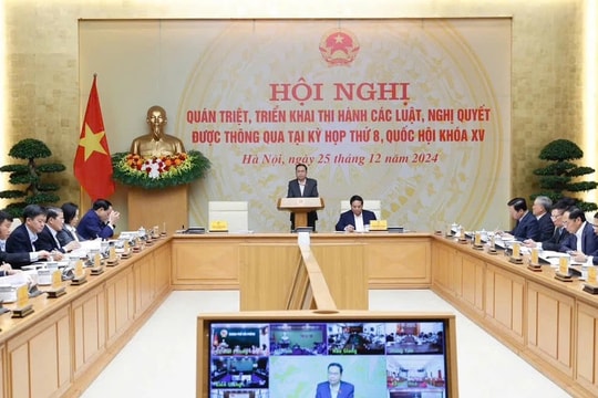 Chủ tịch Quốc hội Trần Thanh Mẫn: Sớm đưa các luật, nghị quyết vào cuộc sống, đảm bảo sự gắn kết giữa công tác xây dựng với thi hành pháp luật 