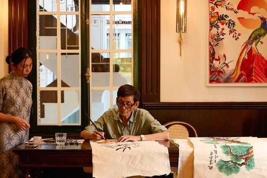 Trải nghiệm văn hóa Kinh Kỳ với tranh Hàng Trống