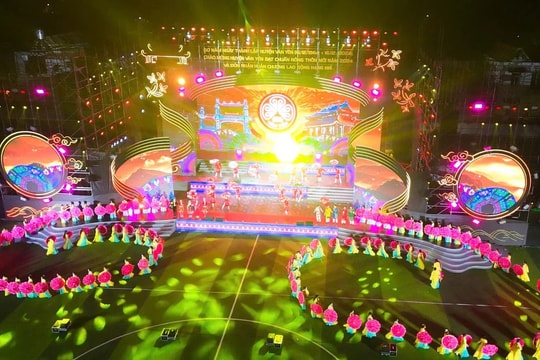 Đêm nghệ thuật "Văn Yên - Hành trình 60 năm khát vọng - đột phá - phát triển"