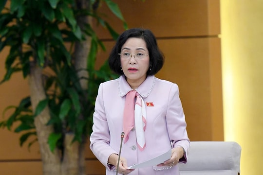 Ủy ban Thường vụ Quốc hội thông qua Nghị quyết liên tịch quy định chi tiết việc tổ chức tiếp xúc cử tri của đại biểu Quốc hội và đại biểu HĐND