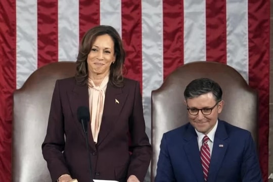  Quốc hội Mỹ xác nhận chiến thắng của ông Donald Trump 