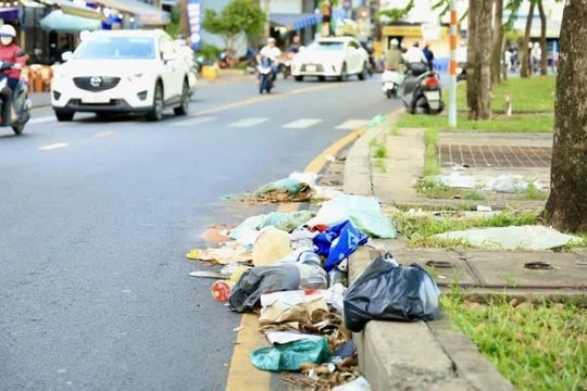 Hà Nội: Quận Ba Đình xử phạt nghiêm các trường hợp có hành vi bỏ rác không đúng quy định