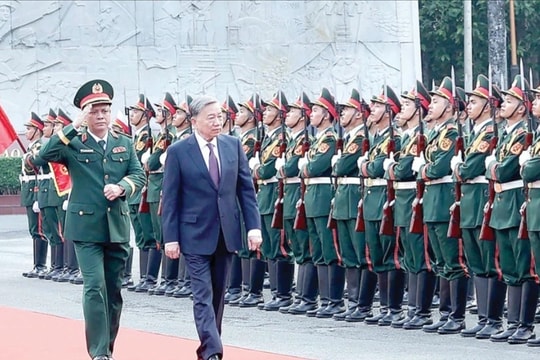 Tổng Bí thư Tô Lâm thăm và làm việc tại Quân khu 7