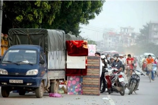 Tội cản trở giao thông đường bộ phải chịu các mức phạt nào?