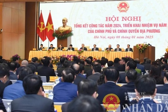 Hội nghị tổng kết công tác năm 2024, triển khai nhiệm vụ năm 2025 của Chính phủ và chính quyền địa phương