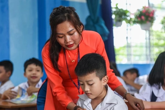 Giáo viên phấn khởi vì mức thưởng Tết tăng cao theo Nghị định 73