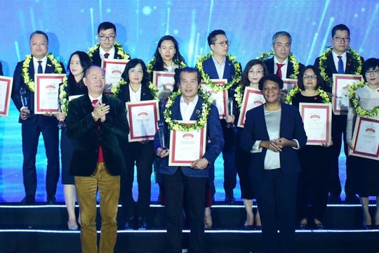 Phân bón Bình Điền tiếp tục đạt danh hiệu “Top 50 Doanh Nghiệp Xuất Sắc Nhất Việt Nam Năm 2024”