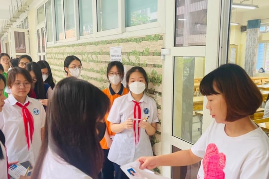 Bỏ thi tuyển lớp 6: Phụ huynh lo "không công bằng", nhà trường lo "khó đánh giá năng lực học sinh"