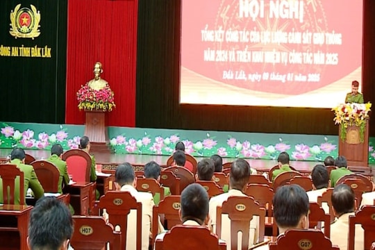 Công an tỉnh Đắk Lắk tổng kết công tác CSGT năm 2024, triển khai nhiệm vụ năm 2025