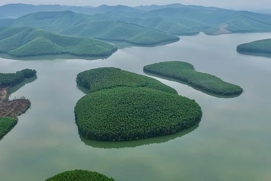 Đập Vệ Vừng: đại dương thu nhỏ của xứ Nghệ