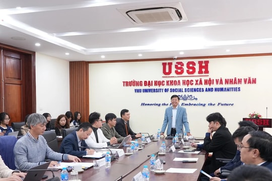 Doanh nghiệp chia sẻ cơ hội khởi nghiệp cho sinh viên Khoa học xã hội và Nhân văn
