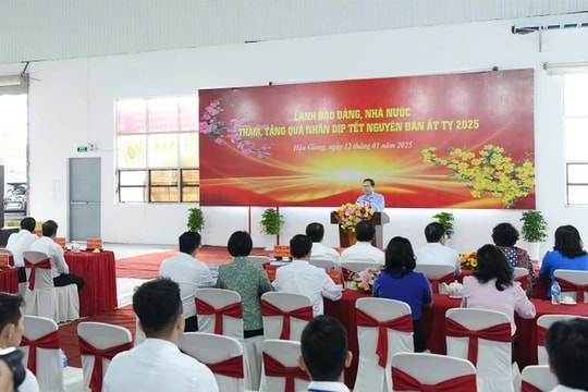 Chủ tịch Quốc hội Trần Thanh Mẫn: Sớm hướng dẫn thi hành Luật Công đoàn, bảo đảm quyền lợi cho công nhân