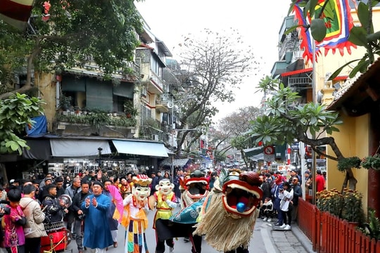 Nhiều hoạt động đón Tết Việt - Tết Phố