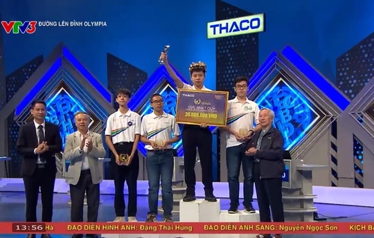 Nam sinh Quốc học Huế giành cầu truyền hình quý I Đường lên đỉnh Olympia