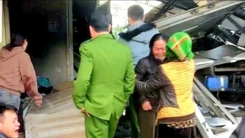 Nghệ An: Xe tải mất lái lao vào cửa hàng tạp hóa, 6 người trong một gia đình tử vong