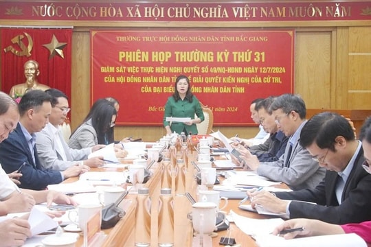 Tiếp xúc cử tri chuyên đề, lấy ý kiến đối tượng chịu tác động