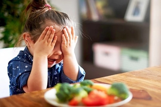 Cảnh báo nguy hiểm từ bệnh chán ăn tâm thần ở trẻ nhỏ