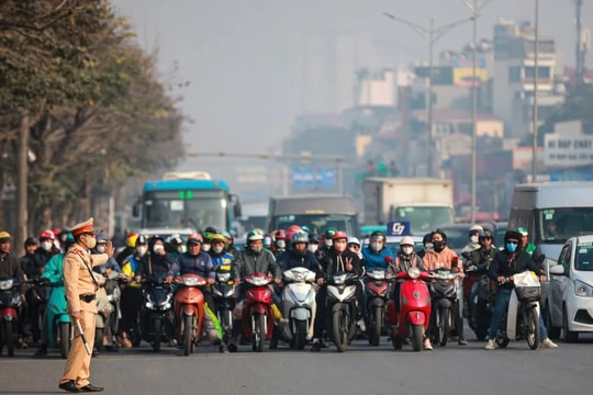 Trật tự an toàn giao thông chuyển biến tích cực sau nửa tháng thực hiện Nghị định 168