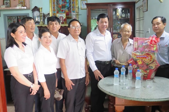 Tri ân gia đình chính sách dịp tết Nguyên đán Ất Tỵ